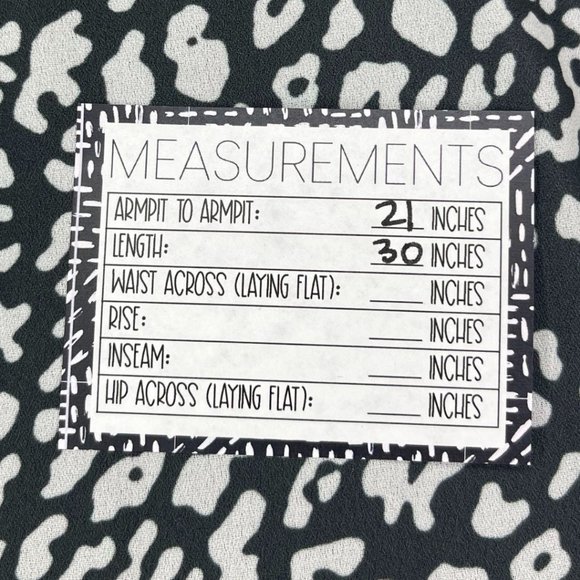 OUNAYA | Gray and White Leopard Print Top with Flutter Sleeves | Size 10/XL - Picture 9 of 10